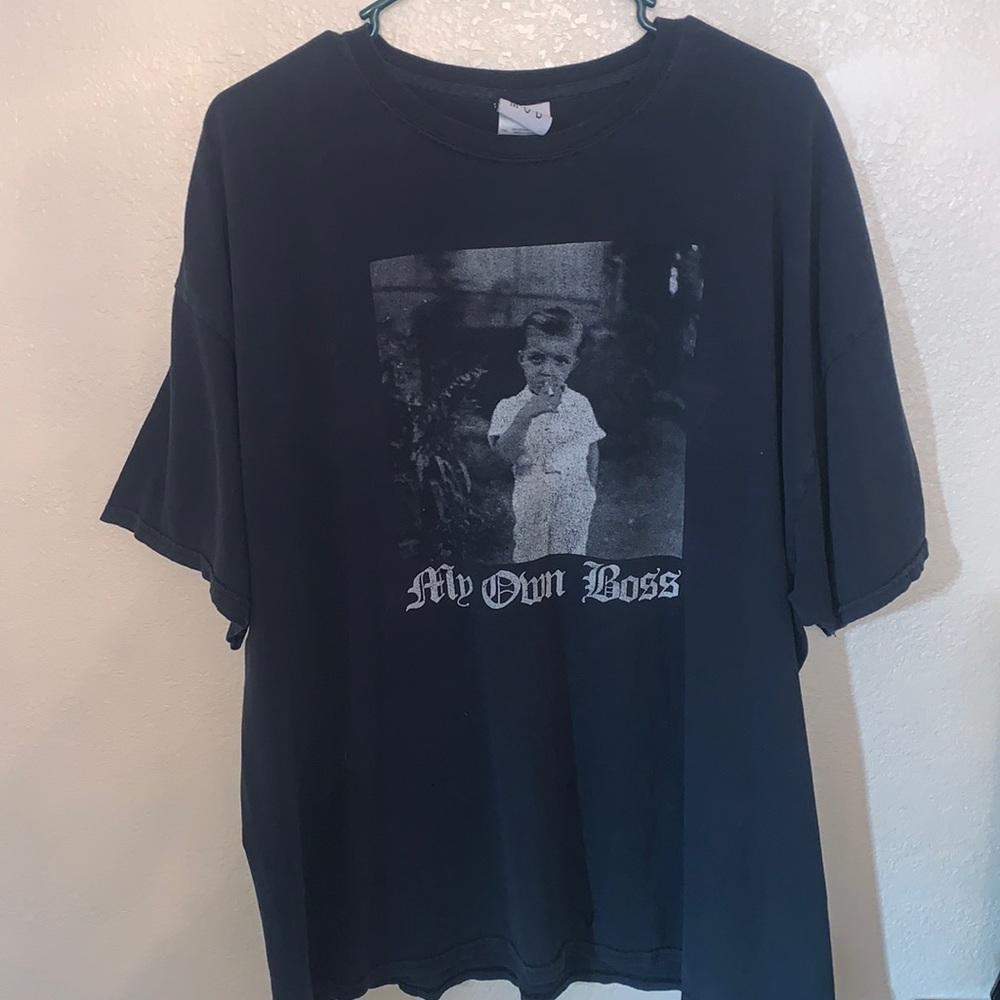 Lightly thrashed MOB Mentality My Own Boss tshirt